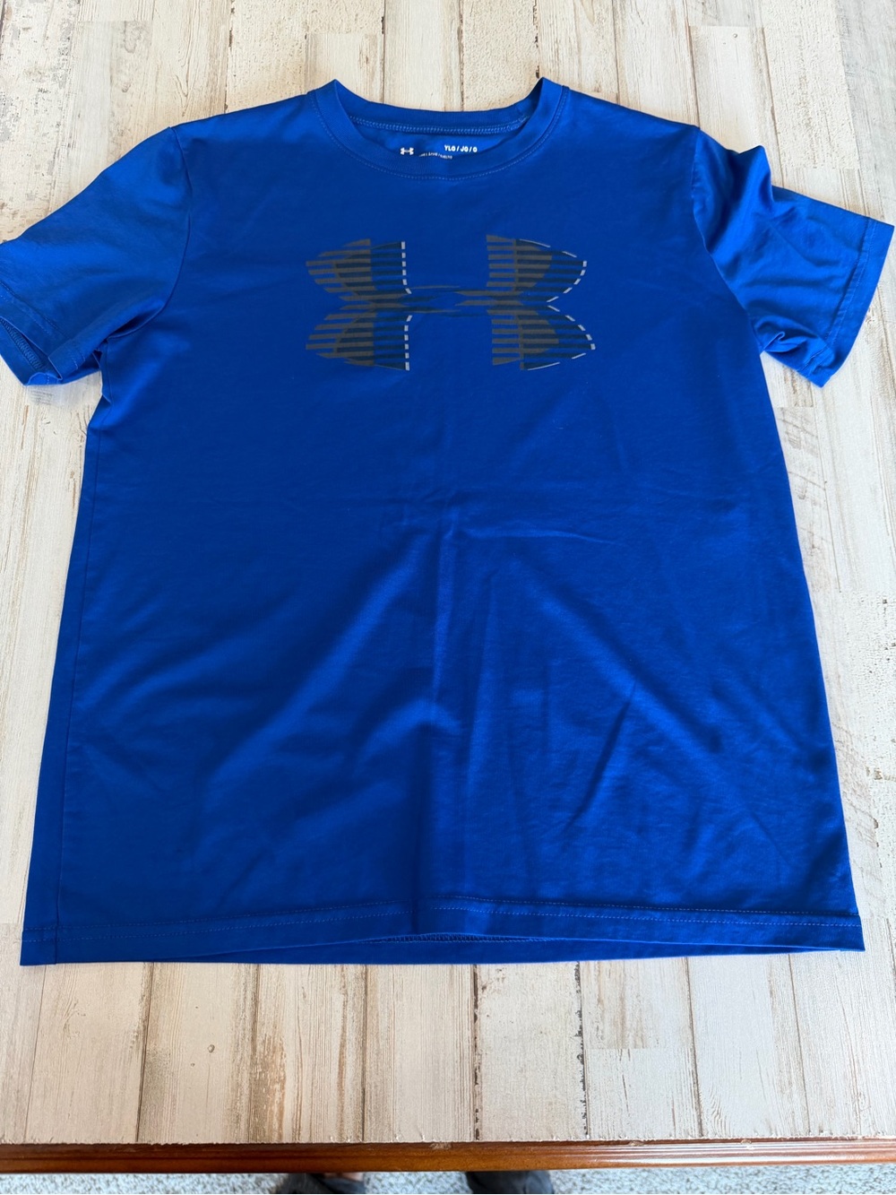 Under Armour HeatGear Blue Graphic T-Shirt – Youth Large